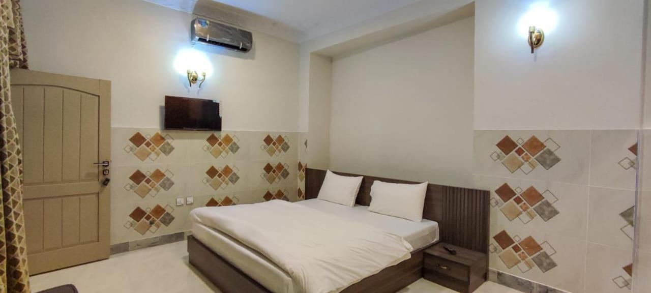Swat Guest House Mingora Buitenkant foto