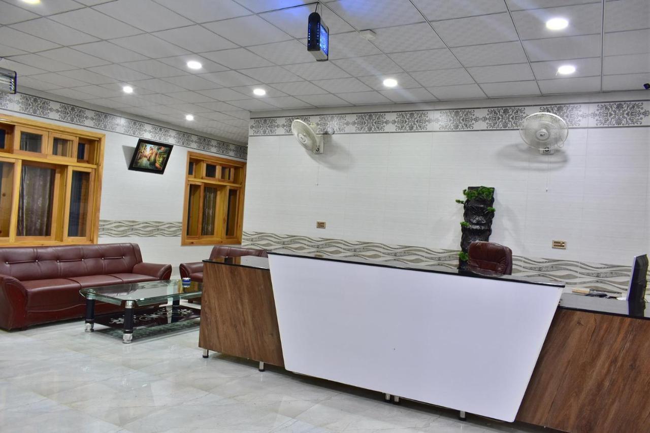 Swat Guest House Mingora Buitenkant foto